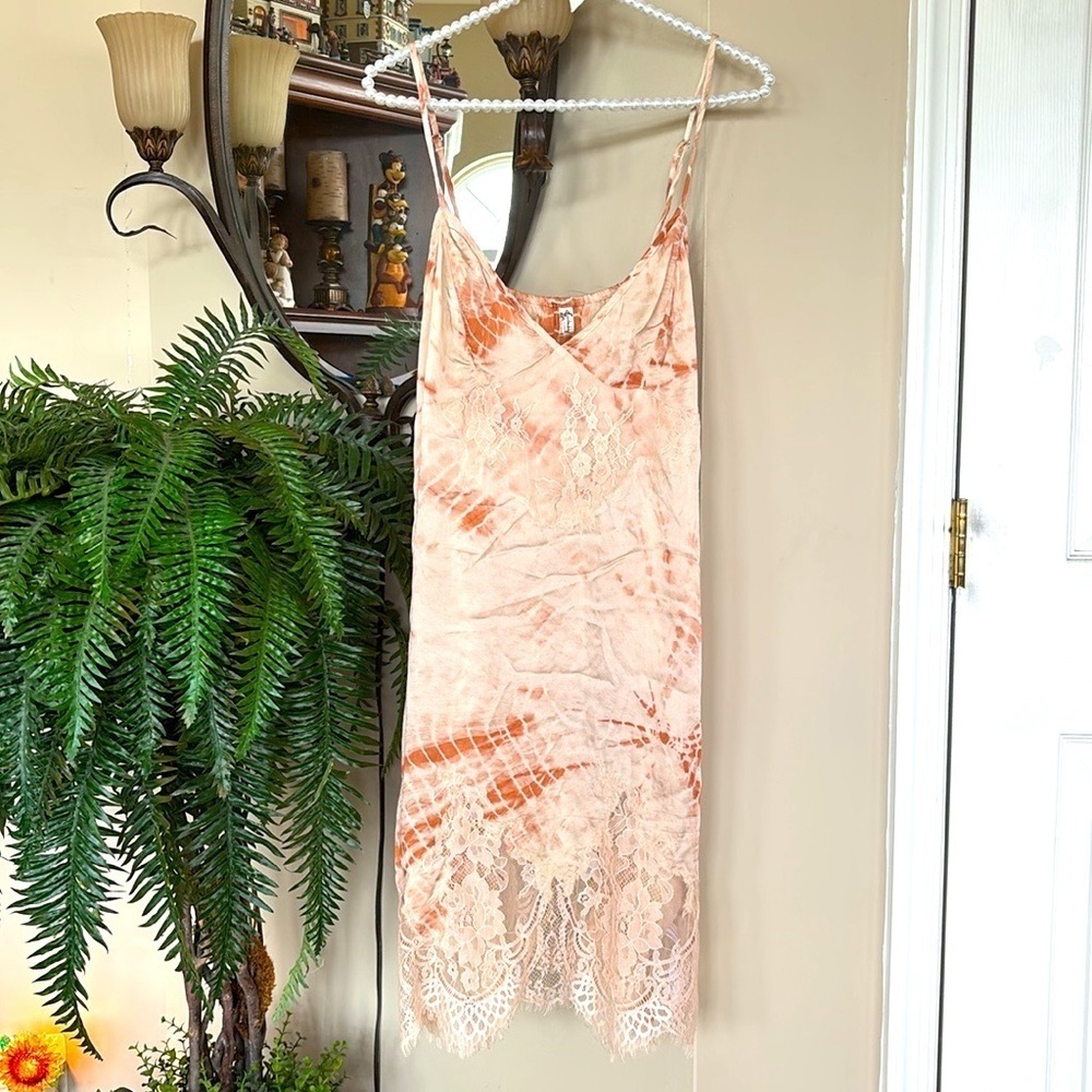 Free People Sun Fade Floral Slip Dress Satin w/ Lace Detail Tie Dye Intimately